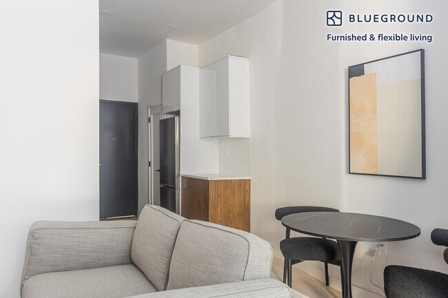 Foto del edificio - 501 1/2 E 83rd St