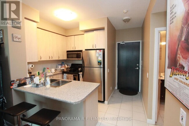 Building Photo - 235 Sherway Gardens Rd