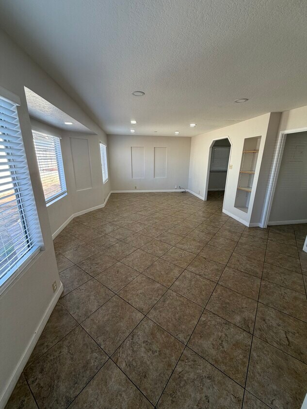 Foto principal - 1345 Marline Ave