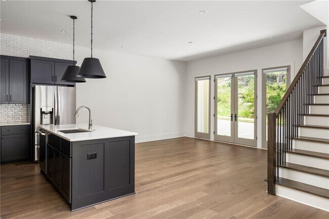Foto del edificio - 10900 Serenbe Ln