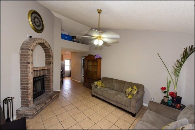 Building Photo - 15327 Fairwood Court