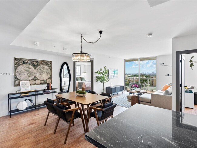 Foto del edificio - 5077 NW 7th St