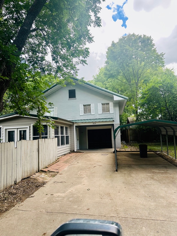 Primary Photo - 305 Wigley St