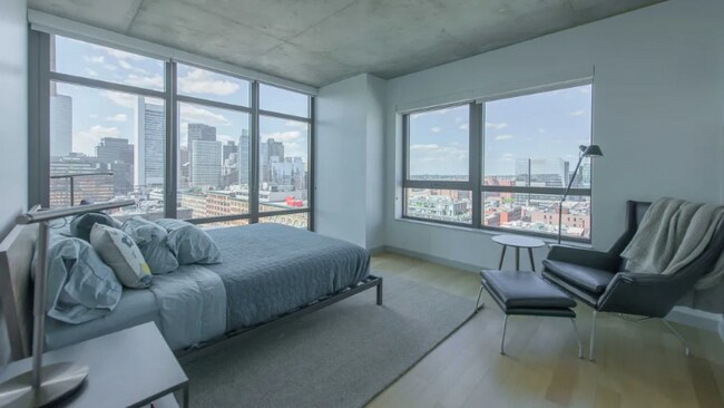 Building Photo - 315 A St