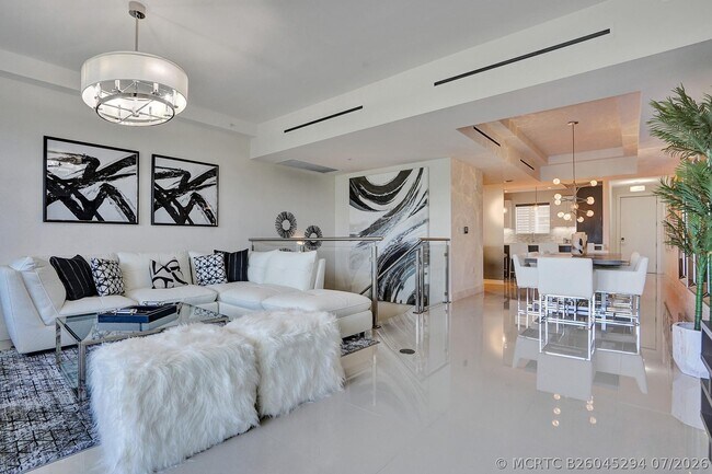 Foto del edificio - 3040 N Ocean Blvd