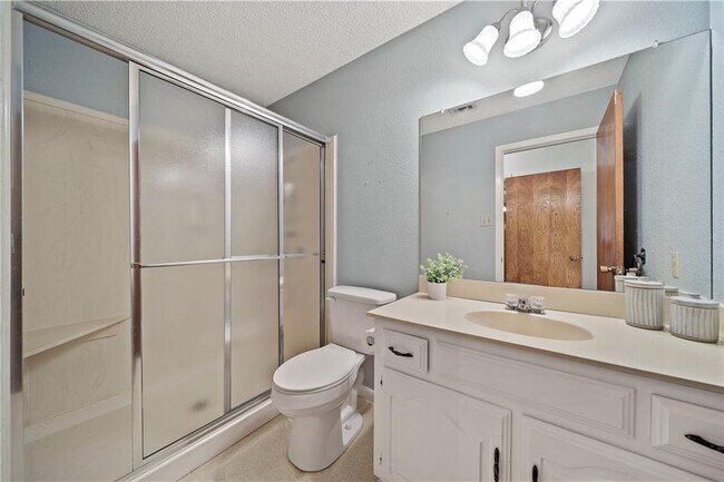 Baño compartido - 324 texas ave