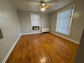 Building Photo - 229 Scott St