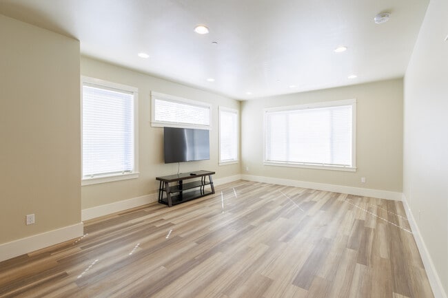 Building Photo - 1016 NW 23rd St