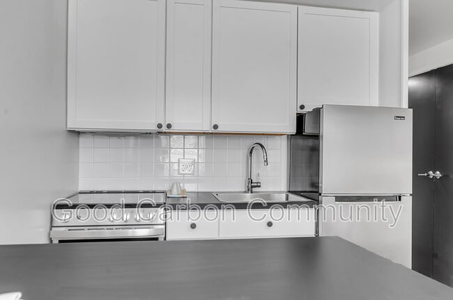 Foto del edificio - 111 Porter Ave