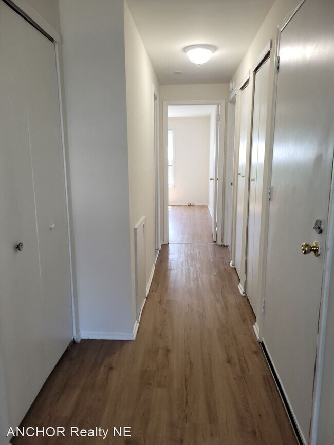 Building Photo - 13085 Blakeslee Dr