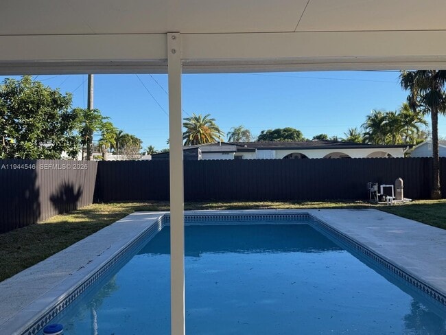 Foto del edificio - 9900 Dominican Dr