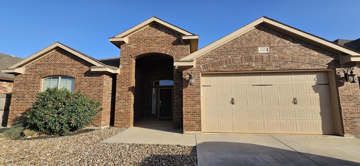 Foto principal - 6405 Hall of Fame Blvd
