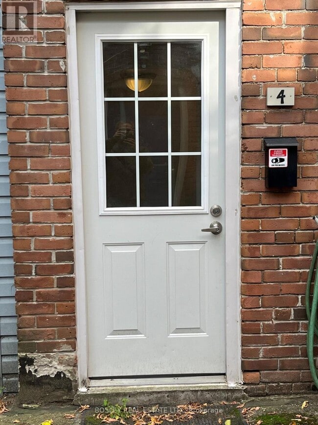 Building Photo - 229 Woodbine Ave