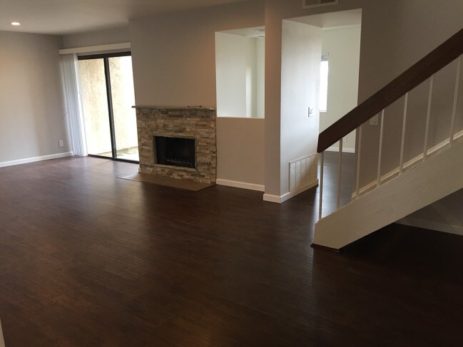 Livingroom - 8917 Via Andar