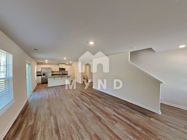 Building Photo - 2331 Meadow Stream Dr