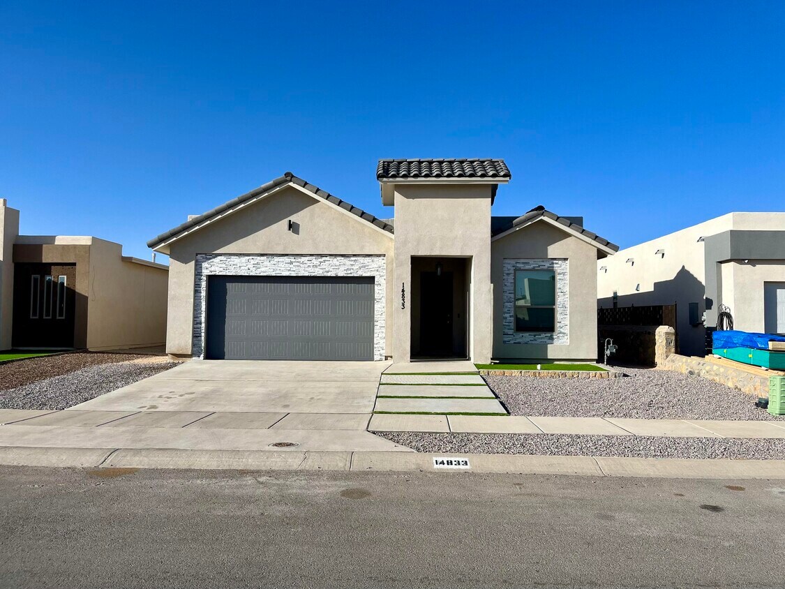 14833 John McNeely Ave, El Paso, TX 79938 House for Rent in El Paso