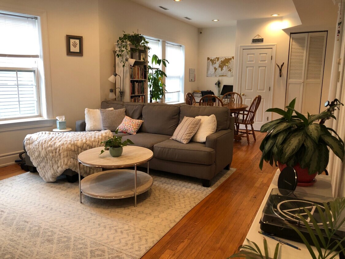 Foto principal - 4020 N Ashland Ave