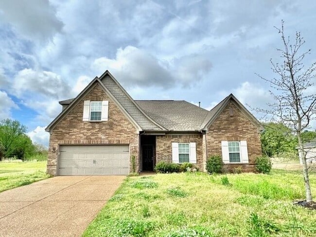 Now Leasing a 4-Bedroom 3 Bath Home In Olive Branch - Now Leasing a 4-Bedroom 3 Bath Home In Olive Branch