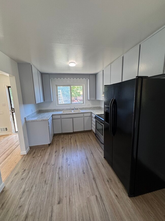 Photo - 10831 Blue Jay Ln House