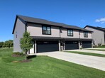 Foto principal - Spacious 2 Bed/2 Bath Condo in Prime Location