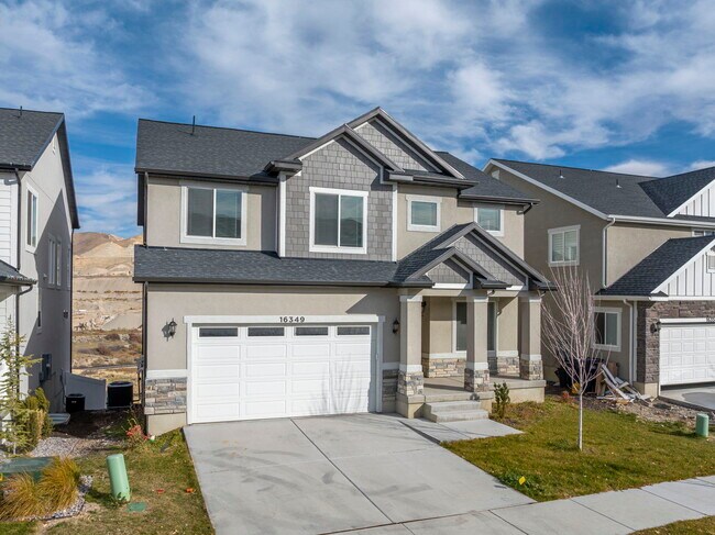 Foto del edificio - 16349 S Coupler Ln