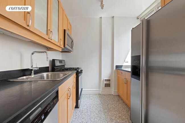 Foto del edificio - 401 E 60th St