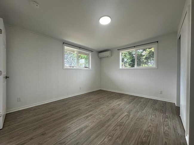 Building Photo - 99-741 Hulumanu St