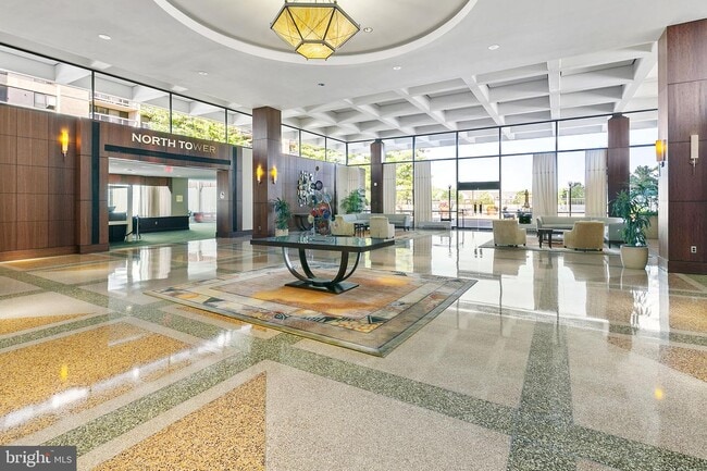Building Photo - 3705 S George Mason Dr