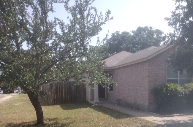 Building Photo - Bridgewood Corner Lot