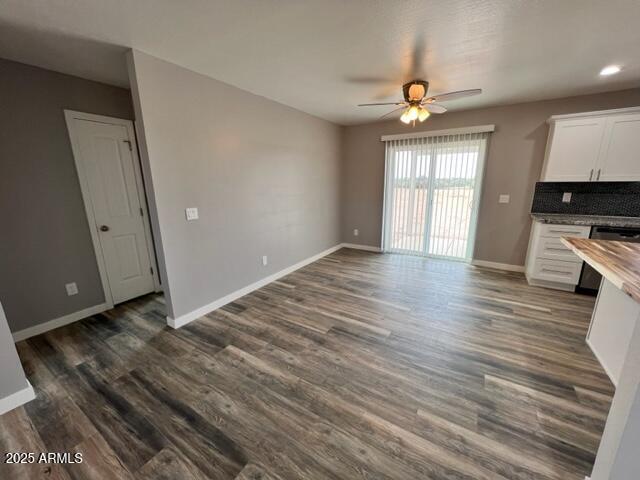 Foto del edificio - 4552 N Loring Rd