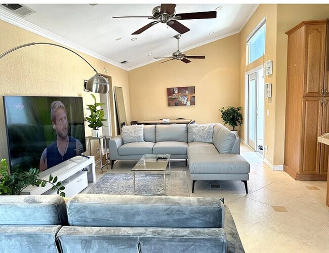 Foto del edificio - 8496 E Donnybrook Cir