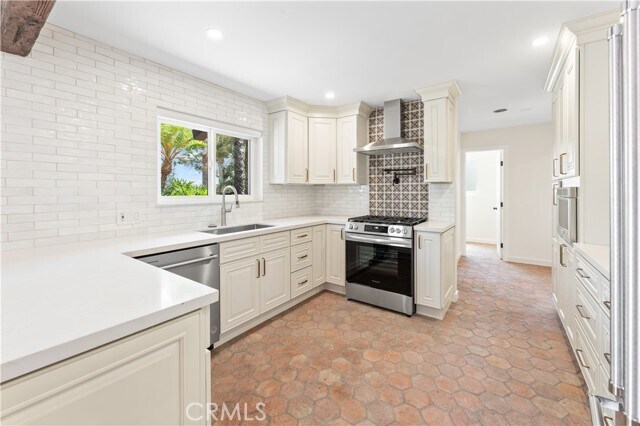 Foto del edificio - 29612 Spotted Bull Ln