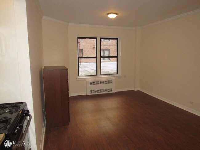 Foto del edificio - 6509 99th St