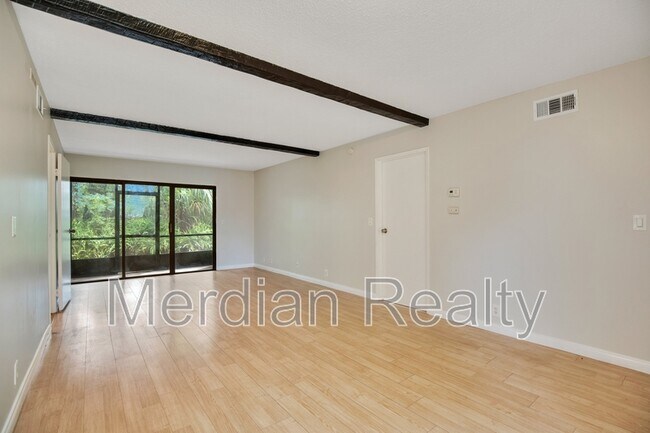 Building Photo - 10 Sheoah Blvd