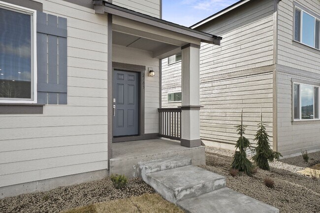 Foto del edificio - 2025 Built 3 Bedroom 2.5 Bath Liberty Lake home like new