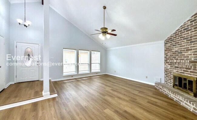 Foto del edificio - 8534 Dawnridge Dr