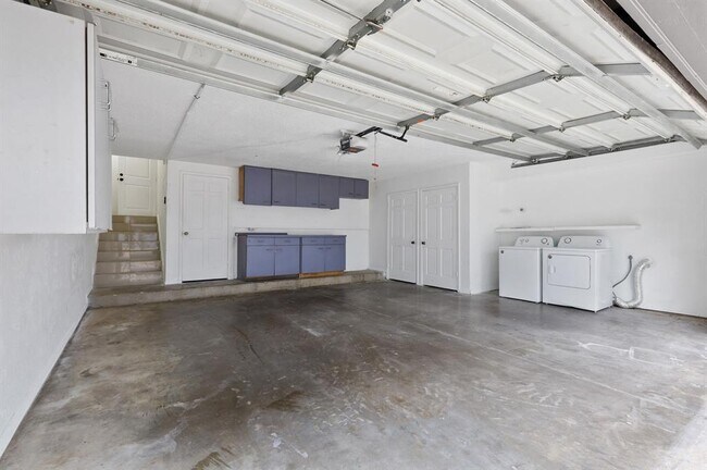 Building Photo - 3618 Gillespie St