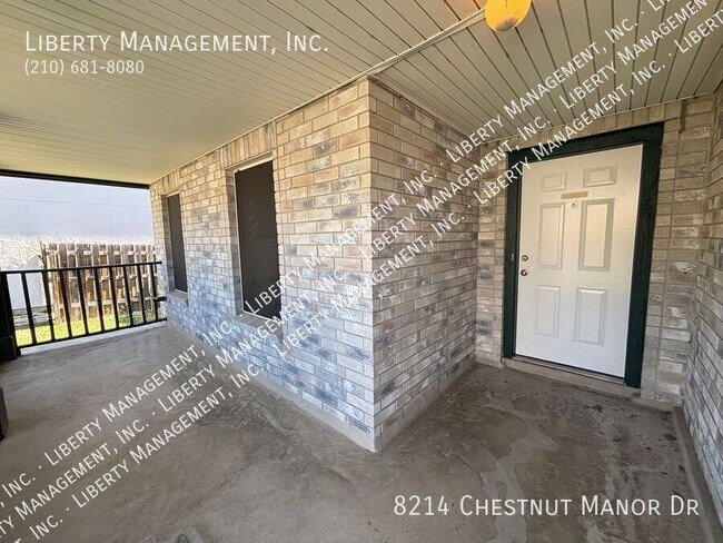 Foto del edificio - 8214 Chestnut Manor Dr