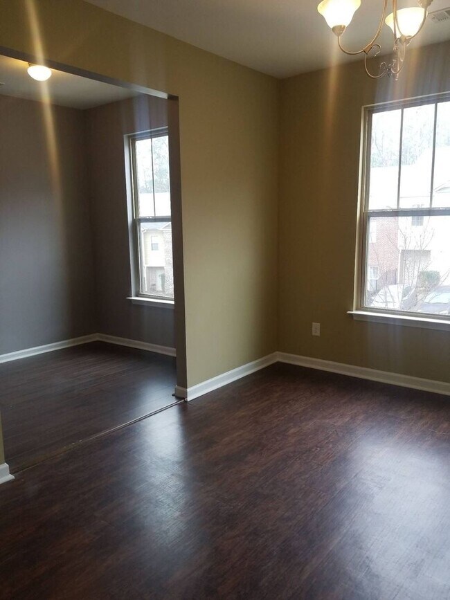 Foto del edificio - Single Family 4 Bedroom Townhome in Stonec...