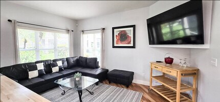 Building Photo - 9947 Perfect Dr