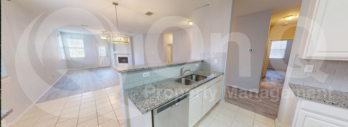 Photo - 1113 Shadowridge Circle