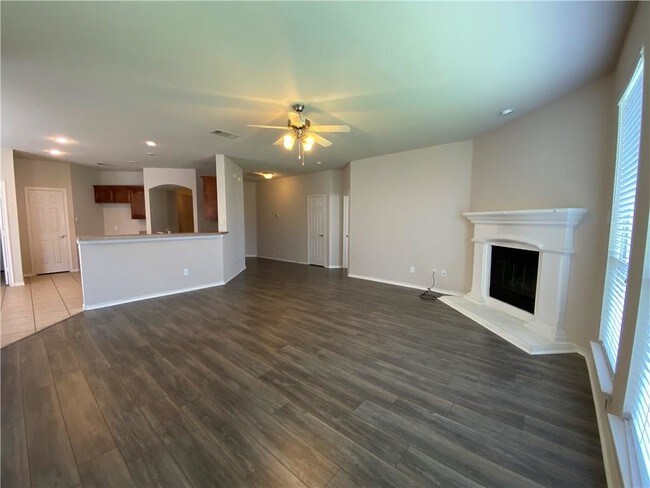 Building Photo - 6116 Farrah Dr