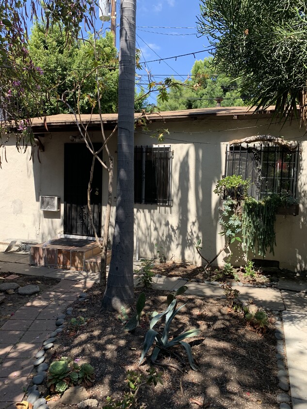Primary Photo - 1145 N Formosa Ave