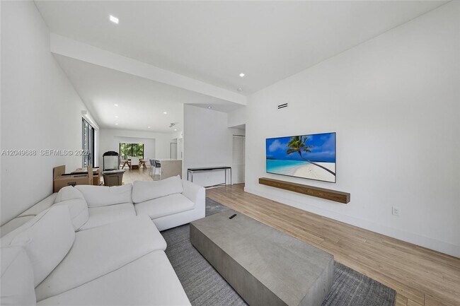 Foto del edificio - 180 SW 38th Ct