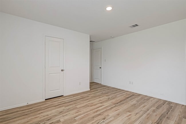 Building Photo - 3426 Golden Amber Ct