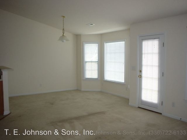 Building Photo - 3 br, 2 bath House - 3816 Heather View Lane