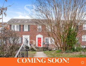 Building Photo - 710 Braeside Rd