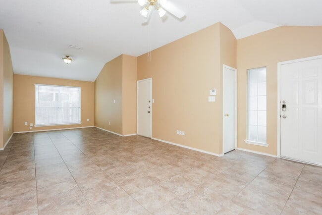 Foto del edificio - 10605 Towerwood Dr