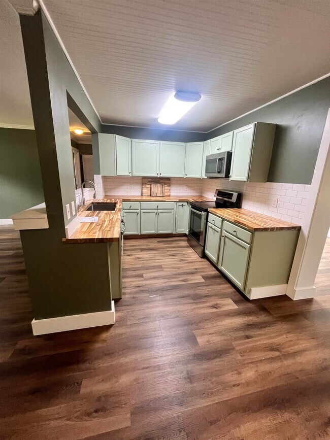 Building Photo - 289 Las Olas Rd