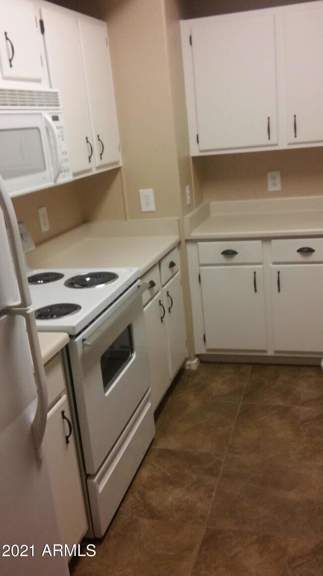 Foto del edificio - 3236 E Chandler Blvd
